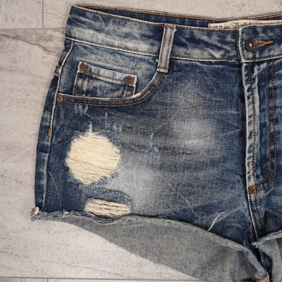3/$20 Zara Trafaluc Denim Shorts High Rise Micro Distressed Ripped Jean Cut Off - Picture 2 of 10
